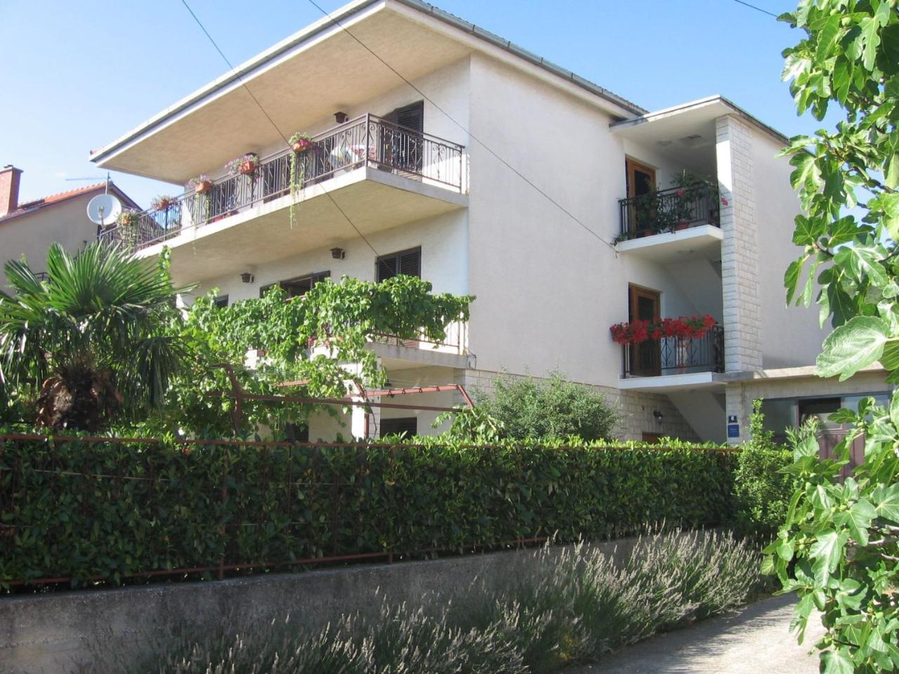Apartment Vucko 6 Pax Crikvenica Exteriör bild