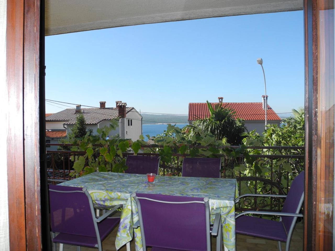 Apartment Vucko 6 Pax Crikvenica Exteriör bild