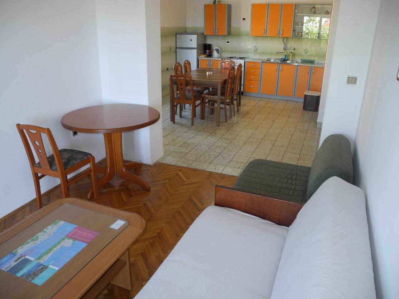 Apartment Vucko 6 Pax Crikvenica Exteriör bild