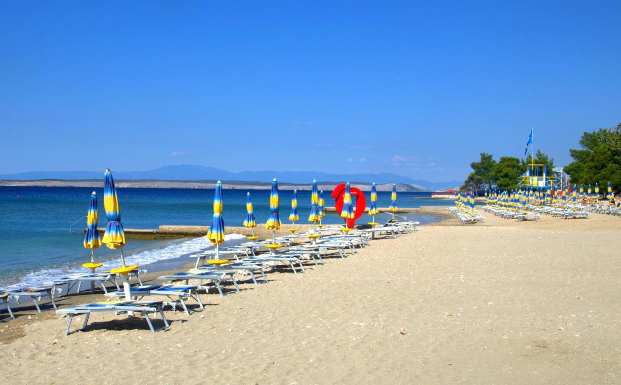 Apartment Vucko 6 Pax Crikvenica Exteriör bild